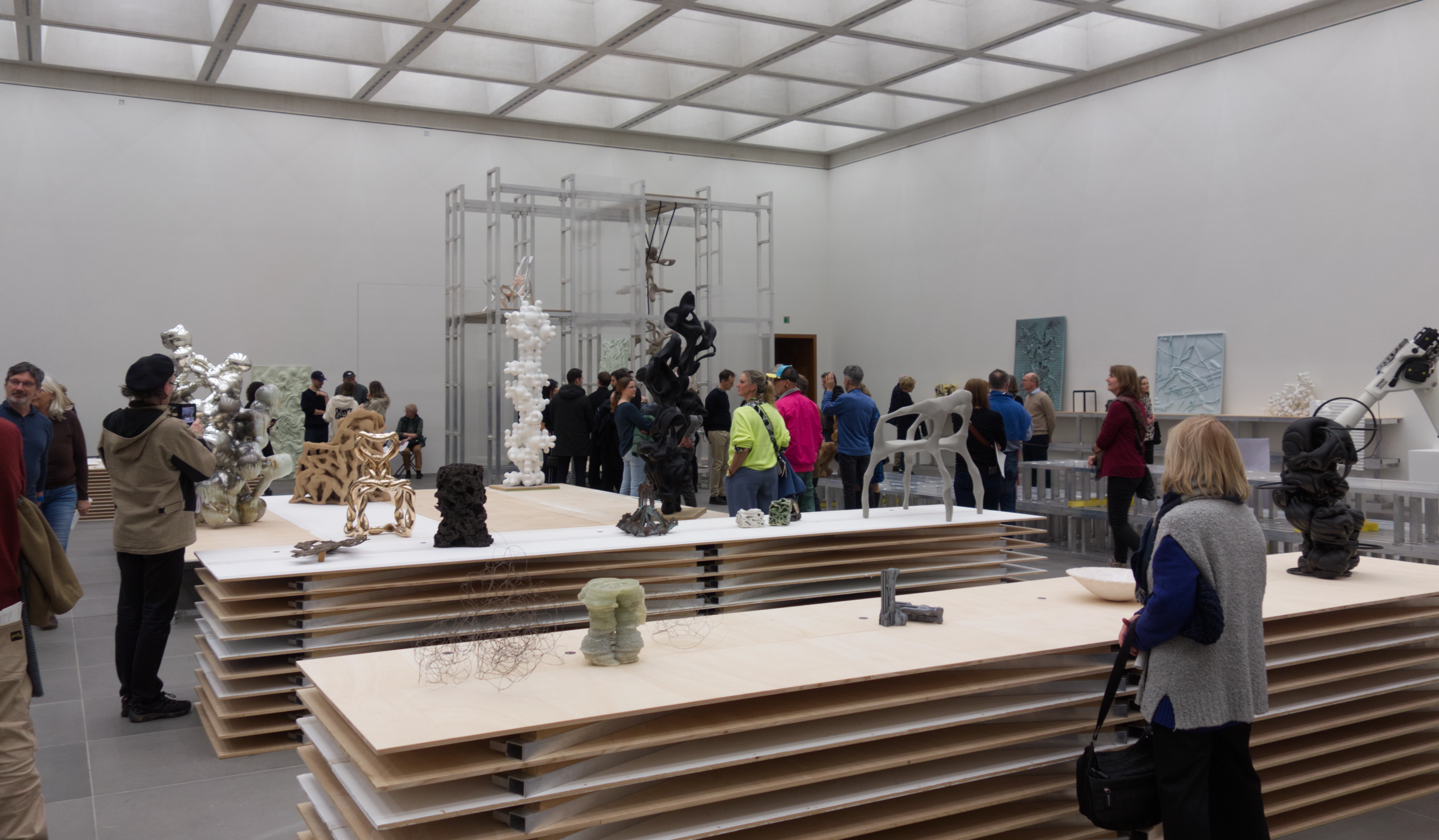 Führung durch die Daniel Widrig Ausstellung
